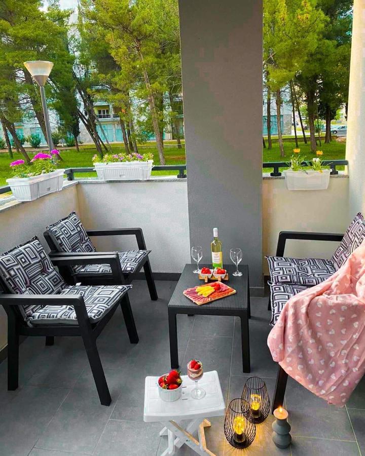 Apartman Barocco Требинье Экстерьер фото